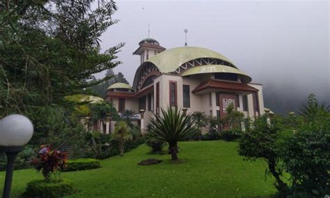 Masjid Atta Awun Puncak Masjid Megah Dengan Gaya Arsitektur Yang Unik