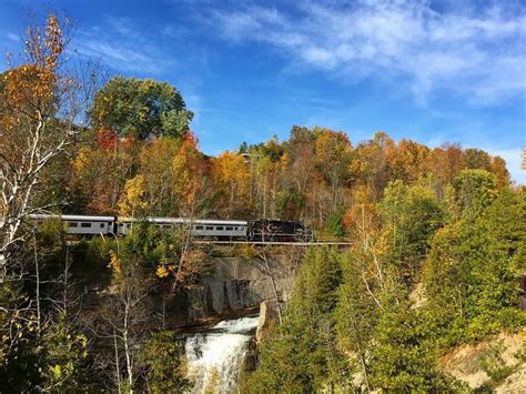 Spontaneous Day Trips From Toronto You Need To Go On This Fall Day