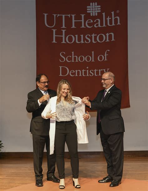 Dds Class Of White Coat Ceremony Photo By Dwight C A Flickr