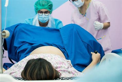 C Section Vs Natural Birth Which One To Choose Smg Womens Health