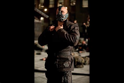 The Dark Knight Rises Official Site Trailer Gallery Downloads
