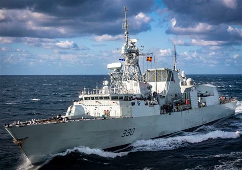 Hmcs Halifax Ffh 330 Helicopter Frigate Royal Canadian Navy