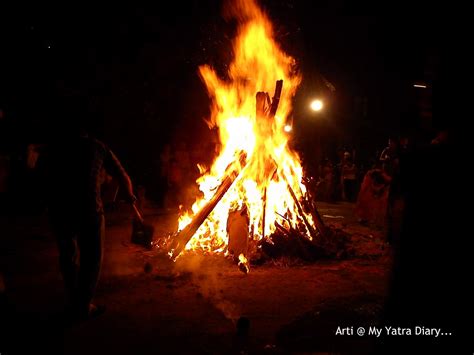 The Sacred Fire Of Holika Dahan Choti Holi My Yatra Diary