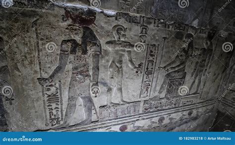 Templo De Dendera O Templo De Hathor Egipto Dendera Denderah Es Una