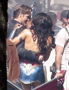 Gal Gadot And Chris Pine Filming Wonder Woman Wonder Woman Fan Art