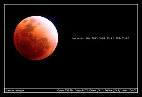 Total Lunar Eclipse Over Lagoi Ranan Samanya Photography