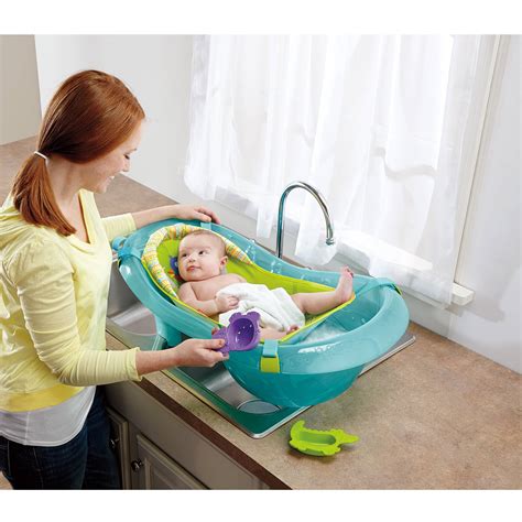 Bathing your baby can be a tricky business, but a how long can you use a baby bathtub for? Fisher-Price Rainforest Friends Baby Tub Safety Infant ...