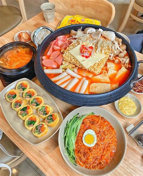 Càn Quét 10 Quán ăn Hàn Quốc Hà Nội Ngon Và Có Giá Phải Chăng