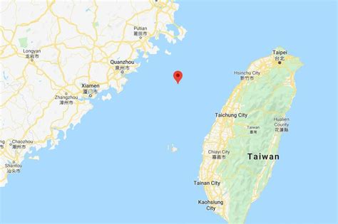 Us Warship Sails Through Taiwan Strait During Virus Spat Abs Cbn News
