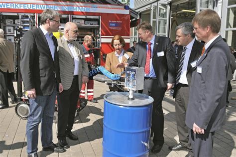 Im herbst sollen erste stahlteile auf die pfeiler gelegt werden. Leverkusen, Bild: Currenta-Sicherheitstag