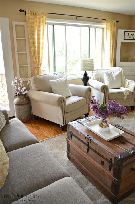 21 Stylish Small Farmhouse Living Room Home Decoration Style And