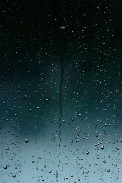 Rain Drops On Window Pictures Download Free Images On Unsplash