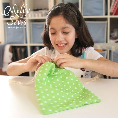 Beginner Sewing Project Learn To Sew A Drawstring Bag Melly Sews Sewing For Beginners