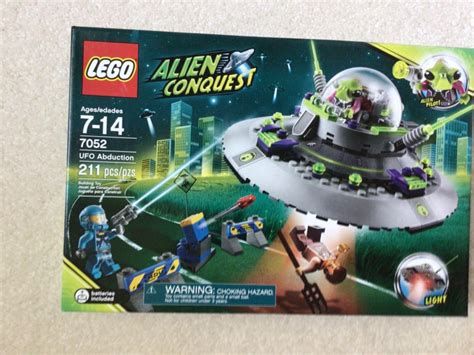 2011 Lego Alien Conquest Set 7052 Ufo Abduction Mint In Sealed Box Ebay