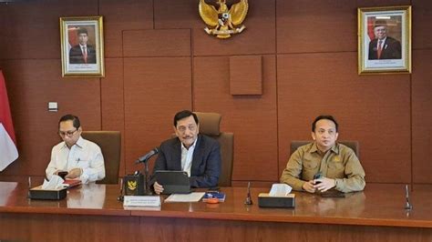 Luhut Sebut Kereta Cepat Jakarta Bandung Beroperasi 18 Agustus 2023