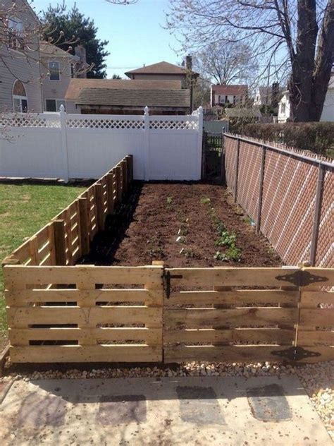 Pictures and instructions included on how the pallet fence was built. 50 Simple Diy Cheap Privacy Fence Design Ideas | Diy ...