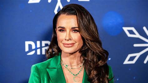 Kyle Richards Says Shes Open To Dating A Woman Scissors On Rhobh