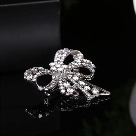 Brooches Lovely Silver Women Rhinestone Brooch Bow Tie Brooches Scarves