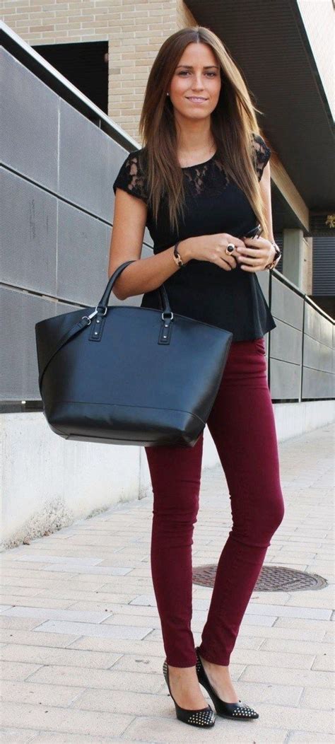 25 perfect work office outfit ideas burgundy jeans what to wear with