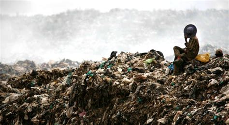 Shocking Conditions At Kenyan Trash Dump