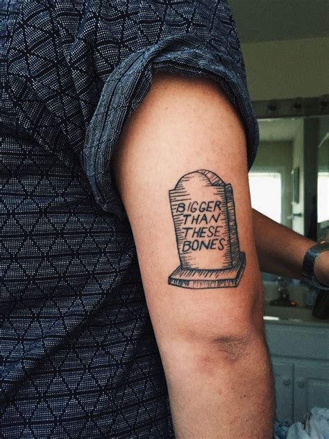 Halsey is no stranger to ink, as she currently has at least 20 other tattoos. Lyrics from Control by Halsey | Tattoo done by Joseph ...