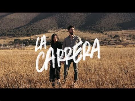 C'est l'aube qui décline derrière un champ de ruines le moment de grandir ne pas te retenir. Lyric: Majo y Dan - La Carrera 「LETRA」