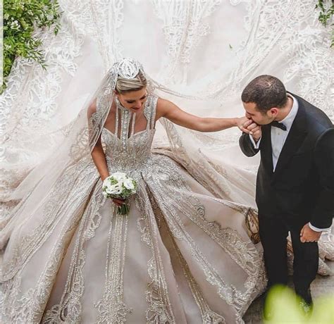 Research in the idm is led by over 34 independent principal investigators in the basic, clinical and public health sciences, and has a strong translational focus. فساتين للعرايس القمرات , صور فساتين عروس - مساء الورد