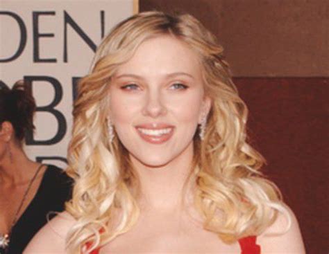 Scarlett Johansson Y Salma Hayek Lucen El Mejor Escote De 2011 Bekia