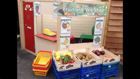 pre school green grocers role play roleplay fruit and veg shop role play areas