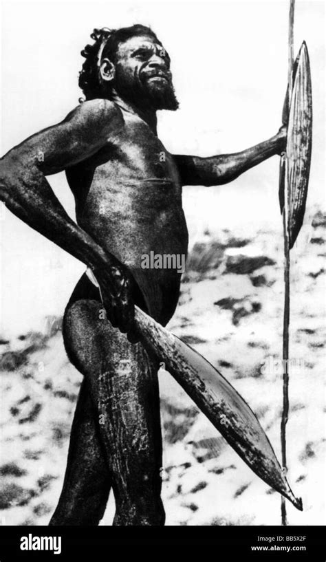 Aboriginal Man With Boomerang Black And White Stock Photos Images Alamy