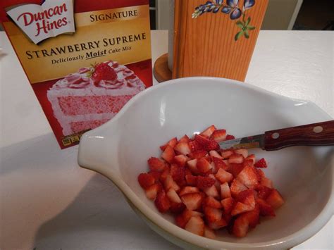 Duncan hines strawberry pound cake. Strawberry cake mix + strawberries = yumness! So quick ...