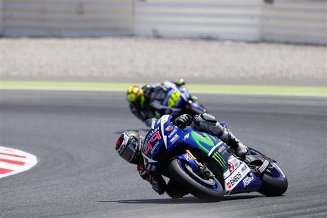 Lorenzo Makes It Four Wins In A Row Marquez Crashes Out Again