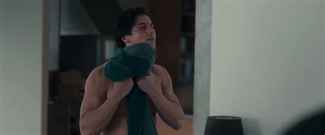 AusCAPS Lincoln Younes Shirtless In Last King Of The Cross 1 04
