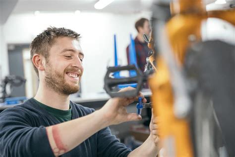 Cycles Activate Apprenticeships