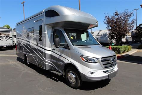 8 Best Class C Rv Motorhome In 2022 With Pictures