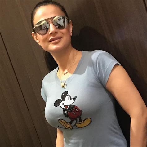 Pin On Ameesha Patel