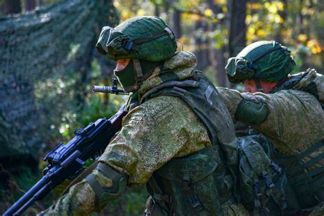 Spetsnaz Cinq Unités Légendaires Des Forces Spéciales Russes Russia