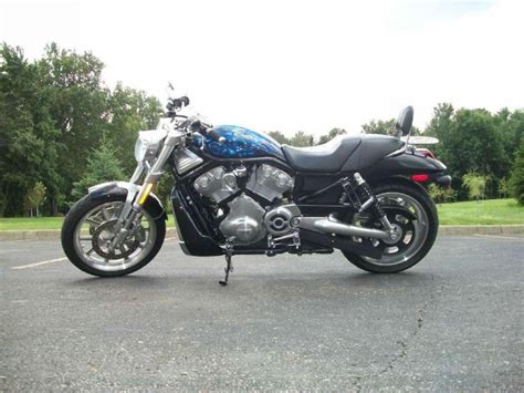 Now get ready to unleash 120 horses on some winding asphalt. Buy 2006 Harley-Davidson VRSCR Street Rod Cruiser on 2040 ...