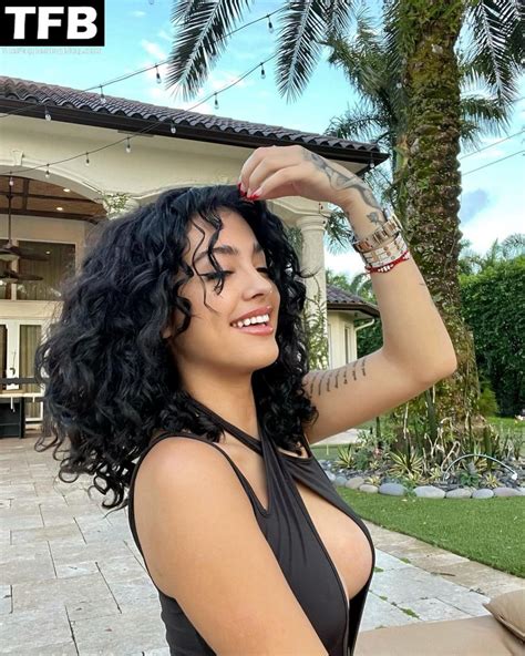 Malu Trevejo Shows Off Her Sexy Tits Photos Thefappening