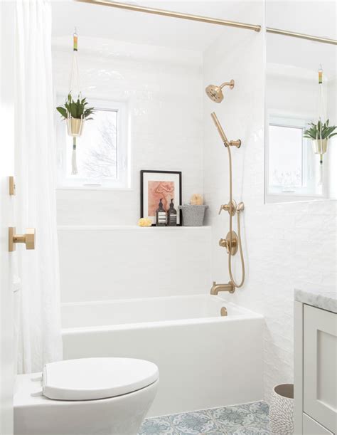 House And Home 4 Small Bathroom Design Tips For Maximizing Space
