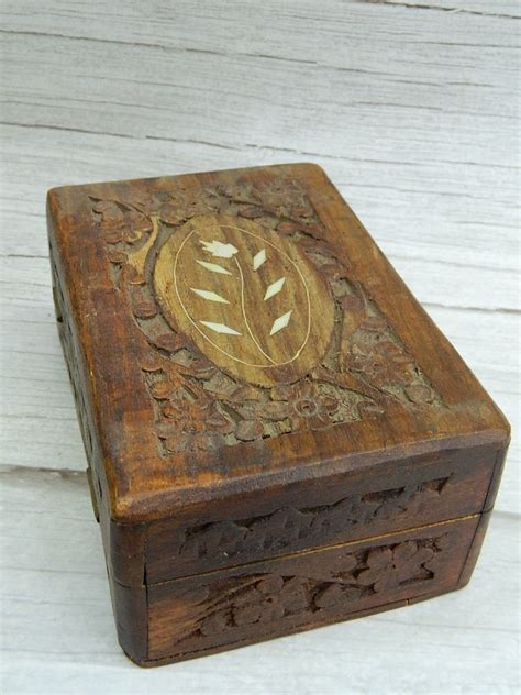 Ml8185 Wooden Made Flower Themed Carved Hinged Trinket Box ‘25×6