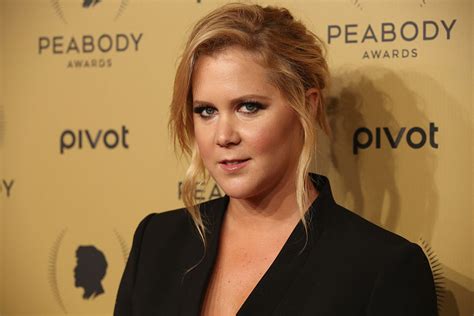 Amy Schumer Reacts To Viral Trucker Lookalike Draws Hilarious Tweets From Fans Enstarz