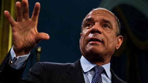Its Embarrassing That Just 4 Black Ceos Sit On Fortune 500 Amex Ceo Ken Chenault Says