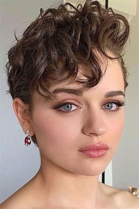 24 Curly Pixie Hairstyles 2021 Hairstyle Catalog