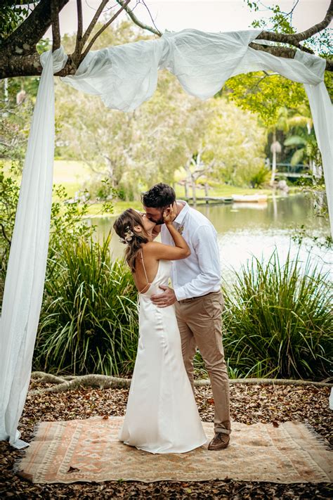 Byron Bay Wedding Photography Dan And Ally Teasers Light Pictures