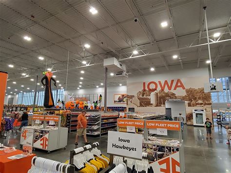 A powerful line of severe thunderstorms known as a derecho tracked across eastern iowa and northwest illinois on the afternoon of monday, august 10th. Cedar Rapids Fleet Farm May Require a GPS PHOTOS