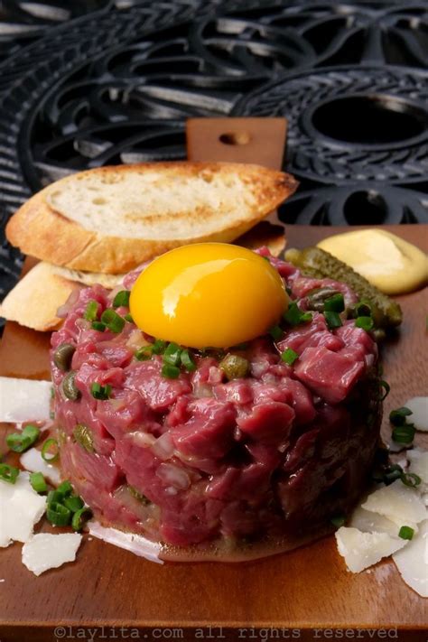 Steak Tartare Traditionnel Au Boeuf Recettes De Laylita Steak Tartare Recette Tartare Boeuf