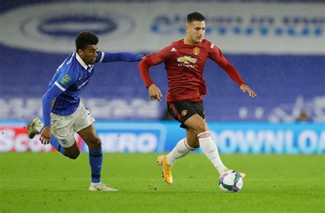 Join the discussion or compare with others! Everton: Fabrizio Romano claims that Diogo Dalot was close ...