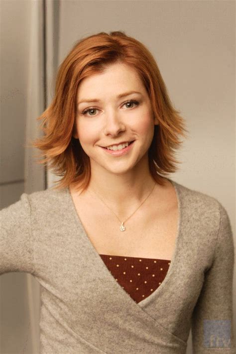 lily aldrin photo lily short red hair alyson hannigan hair styles