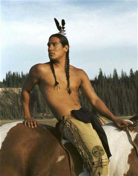 Pin By Osi Lussahatta On Ndn Native American Actors Native American Men Native American Peoples
